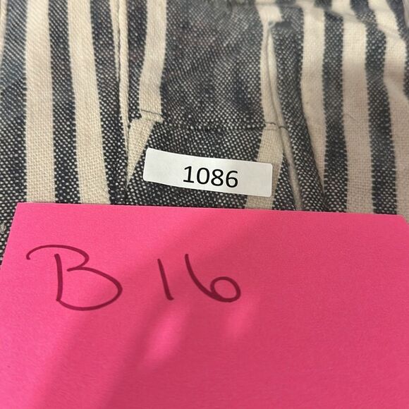 Ann Taylor Loft Sailor Striped Blue & White Shorts Sz 2 - Picture 9 of 9